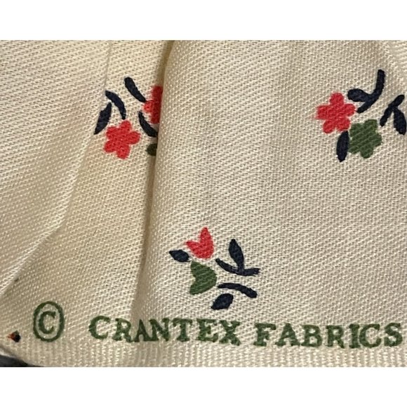 Vintage Handmade Crantex Fabrics Pillowcases Red Green Floral Linens Set of 2 - Picture 4 of 7